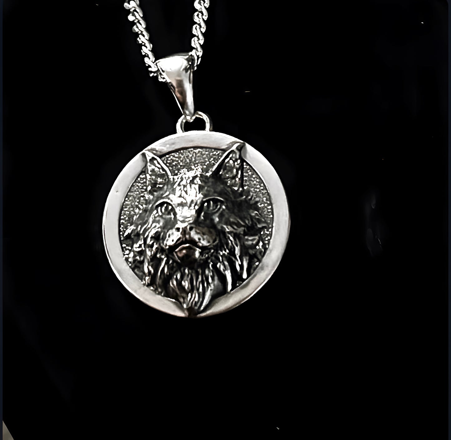Freyo necklace