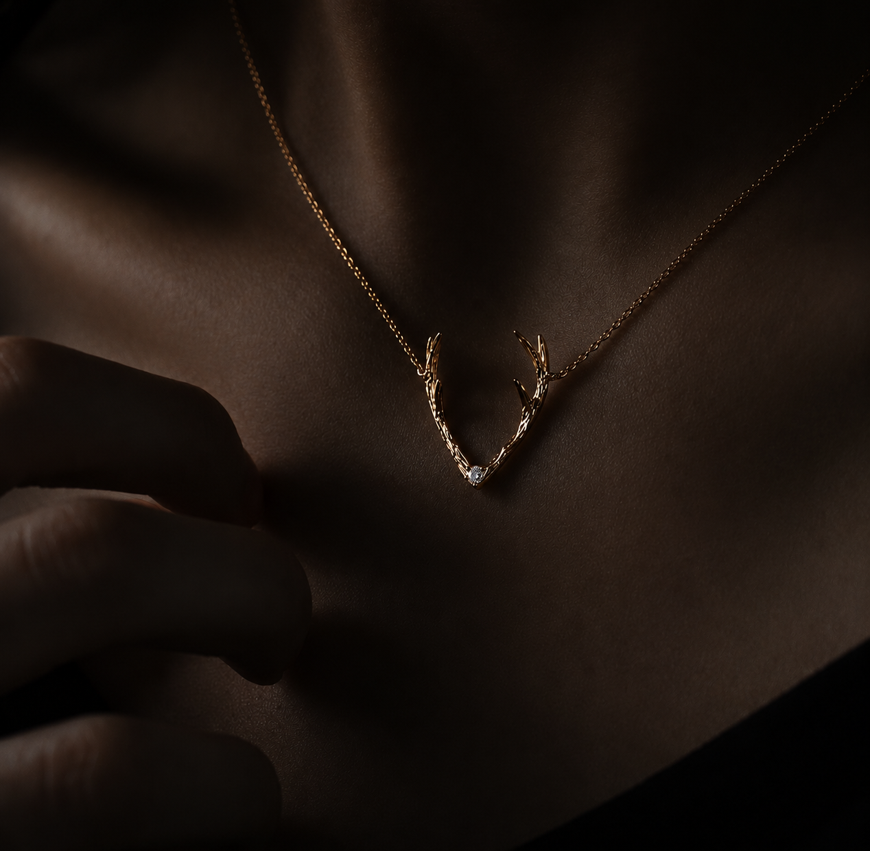 Antler Pendant Necklace – 14kt gold filled