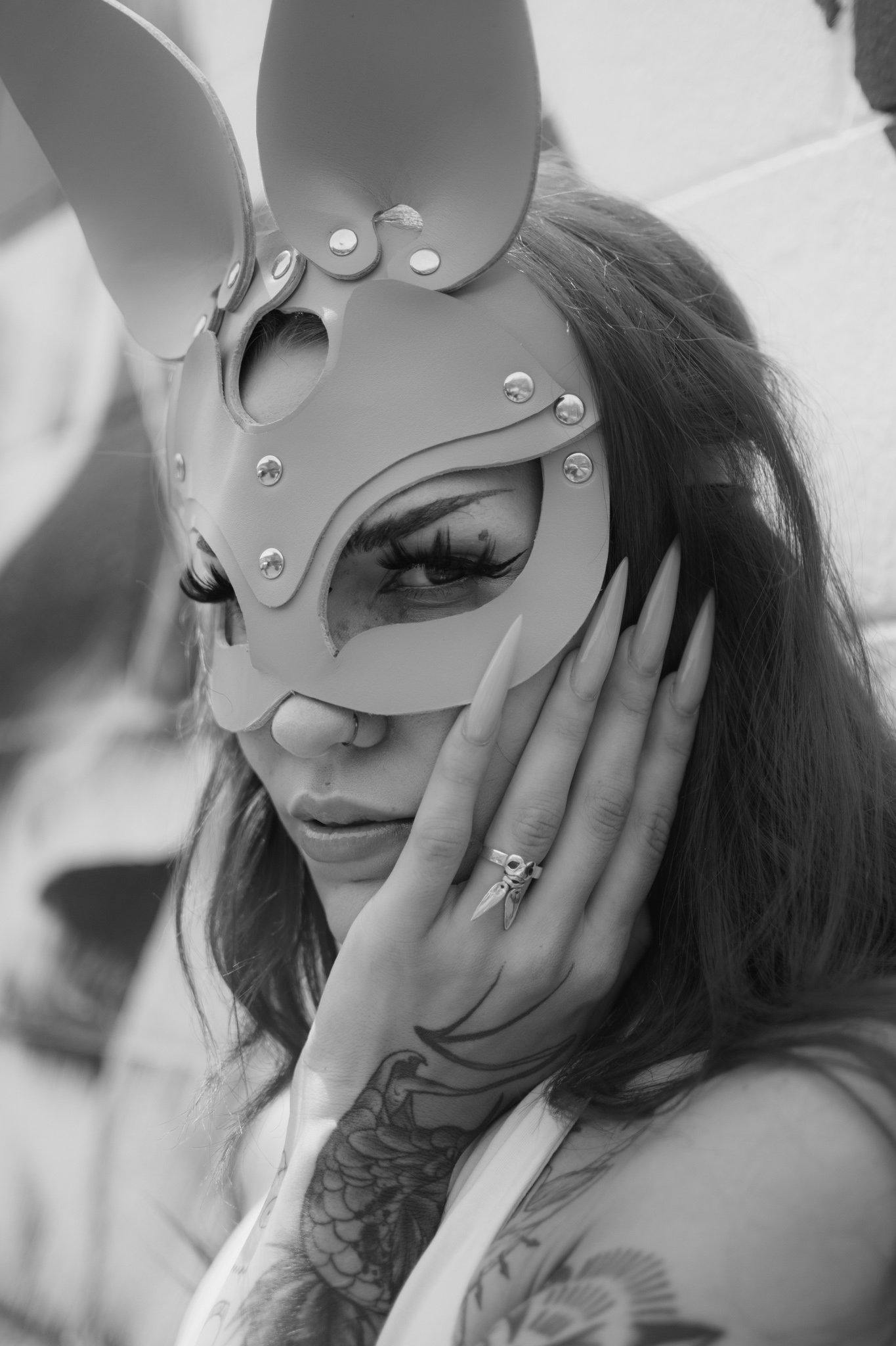 Bunny Mask Ring - KatzKollective